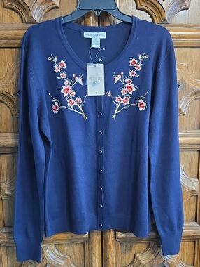 Melrose Chic Navy Floral Embroidered Button-Front Cardigan